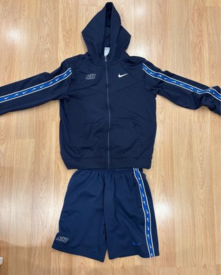 Conjunto Nike Sudadera y Pantalón Corto Azul