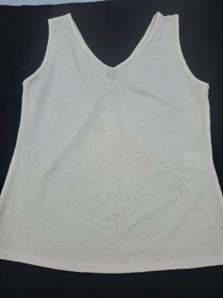 Blusa T S . Medidas en descripción