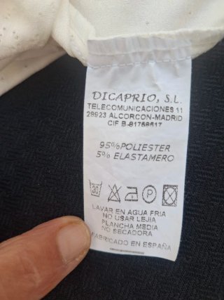 Blusa T S . Medidas en descripción