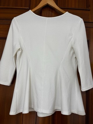 Camisa blanca texturizada manga 3/4