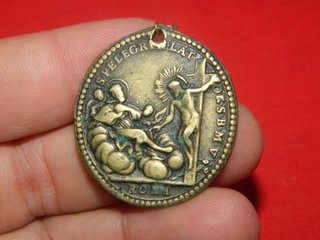 Fantastica medalla bronce religioso Siglo XVII