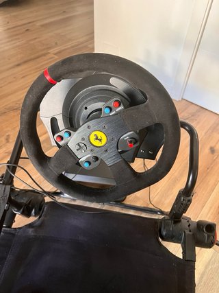 Cockpit Next Level Racing GT Lite + Thrustmaster