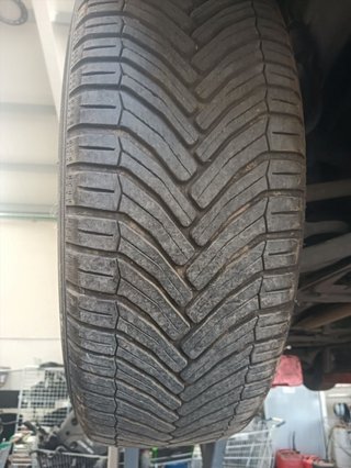 NEUMATICO FORD FIESTA (CBK) F6JB