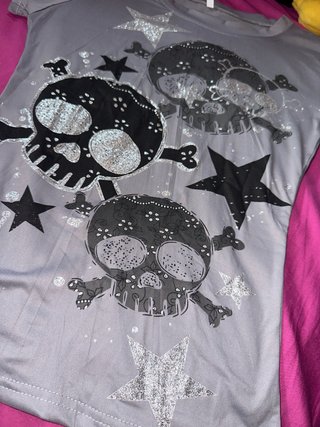Camiseta Calaveras y Estrellas Brillo Talla S