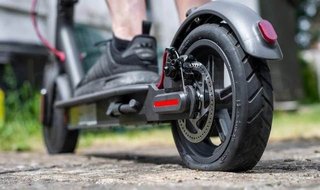 Arreglo pinchazo patinete eléctrico Xiaomi