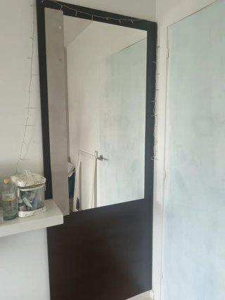Lámpara de mesa moderna