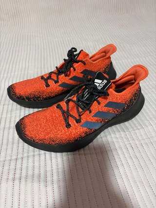 Tenis Adidas Naranja y Negro