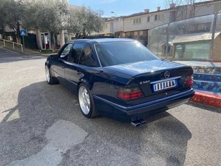 Mercedes-Benz w124 E 500