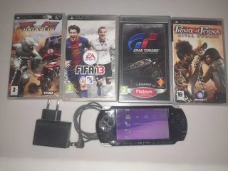 PSP 3004 Negra + 4 Juegos