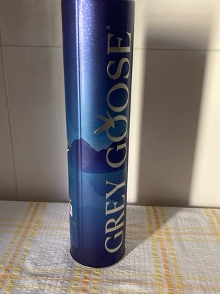 Estuche/ Tubo + bottekla Vodka Grey Goose