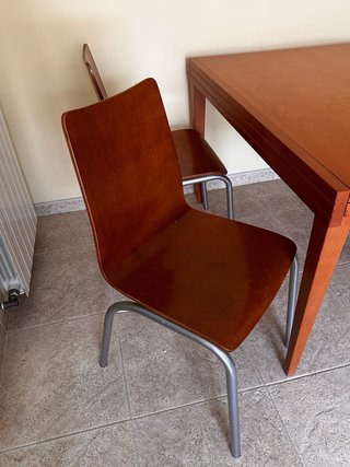 Mesa de comedor madera + 4 sillas