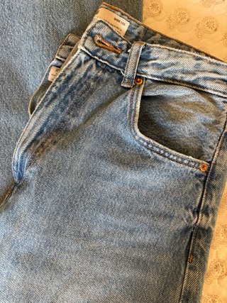 Vaqueros Bershka azules