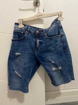 Pantalón corto vaquero Inside desgastado