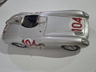 Maqueta Coche 1/18 mercedes