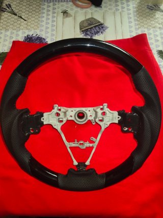 Volante de coche deportivo