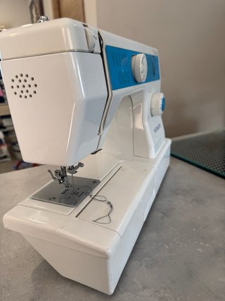 Máquina de coser WERTHEIM