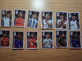 12 figurine Coca Cola FIFA World Panini