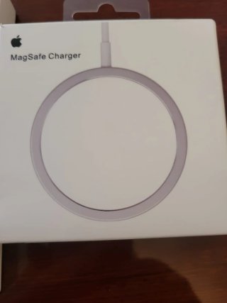 Caricatore MagSafe e cavo USB-C per iPhone