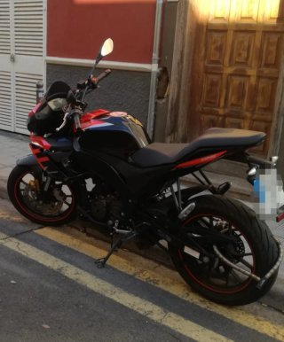 Se vende Aprilia tuono