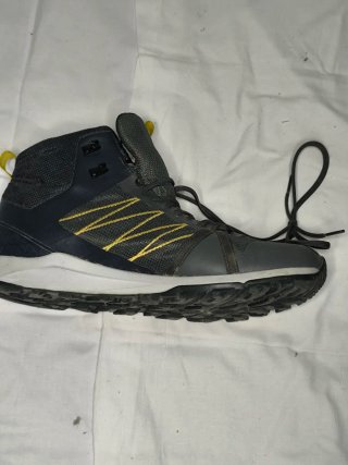Botas The North Face DryVent Negras y Amarillas