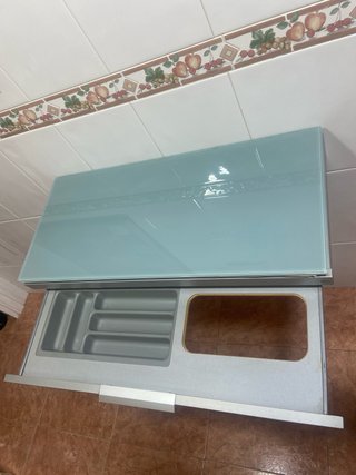 Mesa de cocina colgante cristal y metal