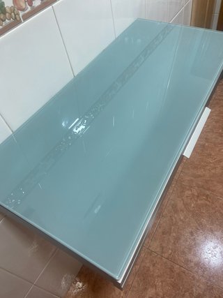 Mesa de cocina colgante cristal y metal