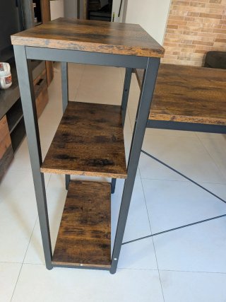 Escritorio con estantería madera y metal