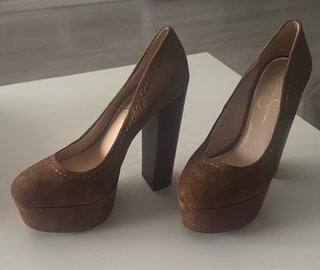 Zapatos de tacón Jessica Simpson marrones