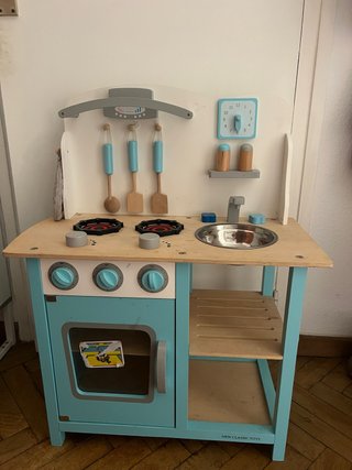 Cocinita de madera para niños