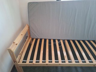 Cama IKEA LURÖY 90x200 + colchoneta. 6 MESES uso