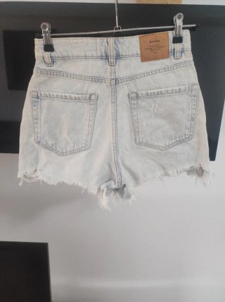 Shorts vaqueros Stradivarius claros Talla S