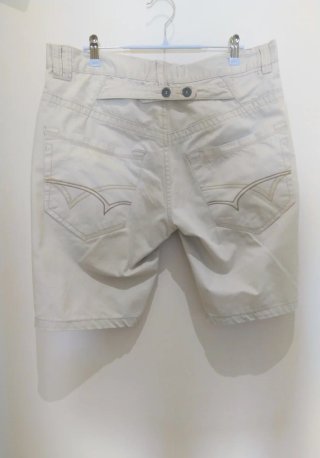 2 Bermudas de hombre blanco y a cuadros