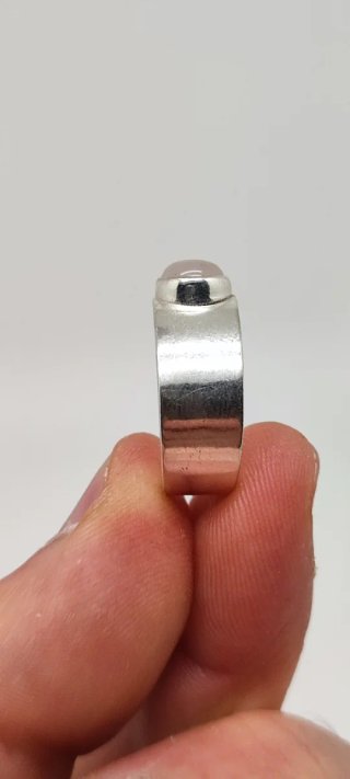 Anillo ajustable de Plata y Cuarzo Rosa.