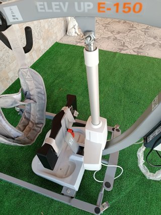 Grúa Elevadora E-150 para Mayores