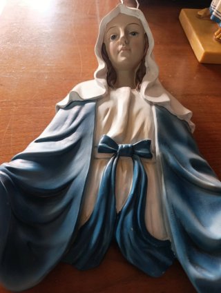 Figura de Virgen de la Paz