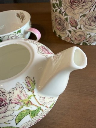 Juego Tetera y Taza Porcelana Flores