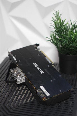 Gigabyte RTX 2080 Super Waterforce WB