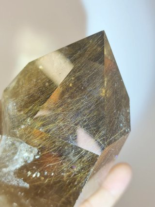 Punta Cuarzo Ahumado Rutilado Arcoíris