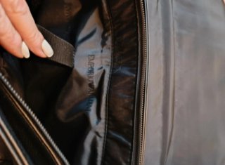 Bolso Emporio Armani Negro Casi Nuevo