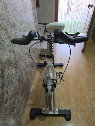 Bicicleta Estática BH Sprint Bike One