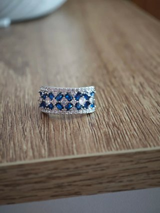 Anillo plata con piedras azules y blancas