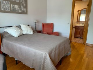 Alquiler 3 habitaciones chicas 3 baños anueblado