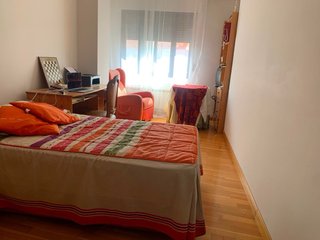 Alquiler 3 habitaciones chicas 3 baños anueblado