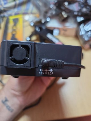 Cargador Opus BT-C3100 Comprobador Baterías