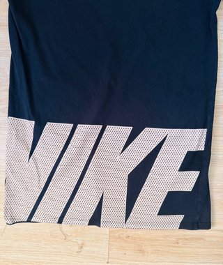 Nike Athletic Cut Black T-Shirt Big Logo Back Spor