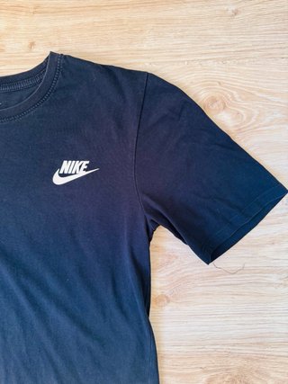 Nike Athletic Cut Black T-Shirt Big Logo Back Spor
