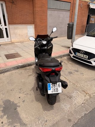Yamaha XMAX 125cc Maxi Scooter