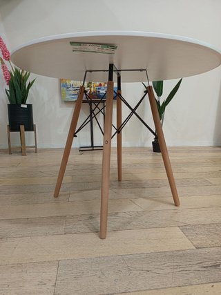 Mesa Redonda + 4 Sillas Noruega