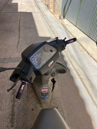 Ruedas y escape para moto metrakit