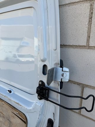 PUERTA TRASERA IZQUIERDA CERRADA RENAULT MASTER 2